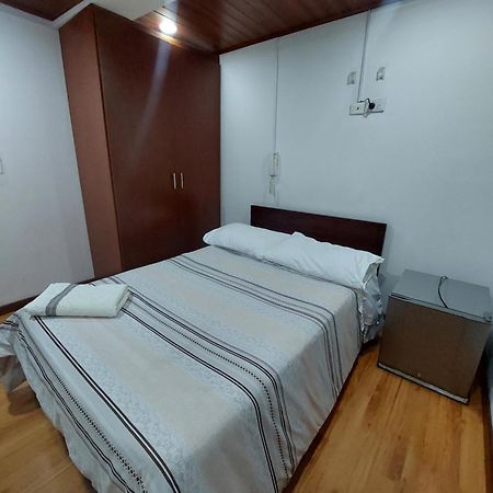 בוגוטה Hotel Casa Huesped Kiwi מראה חיצוני תמונה