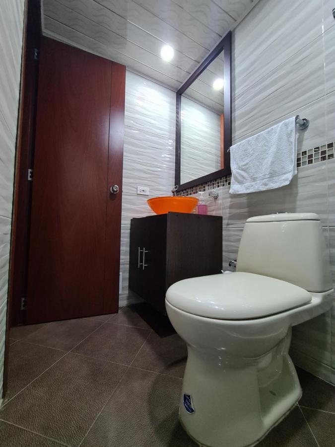 בוגוטה Hotel Casa Huesped Kiwi מראה חיצוני תמונה