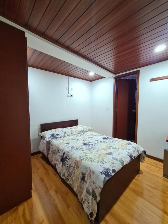 בוגוטה Hotel Casa Huesped Kiwi מראה חיצוני תמונה